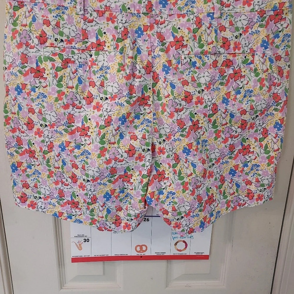 Gap - Gap for Good Multicolor Floral 5" Cotton Blend Shorts in Size 14 - Picture 9 of 16